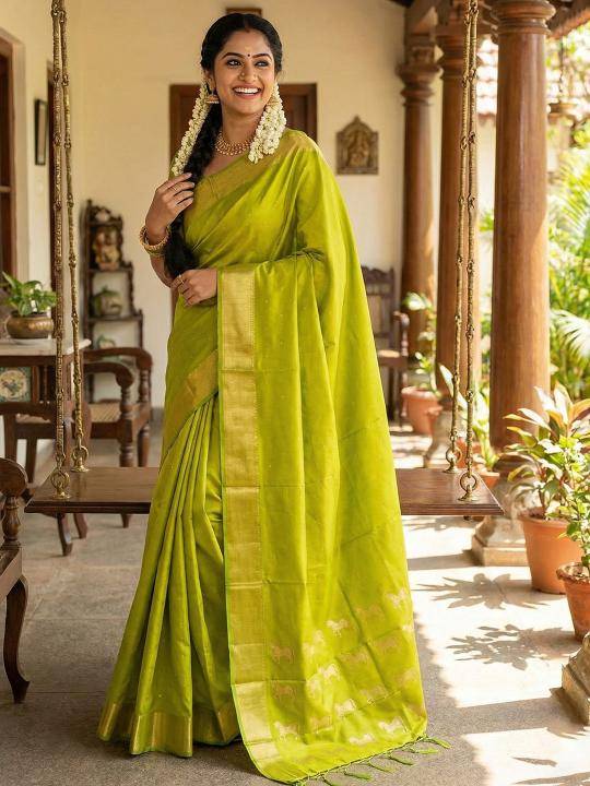 Astita RAJASHREE Saree manufacturers in Surat